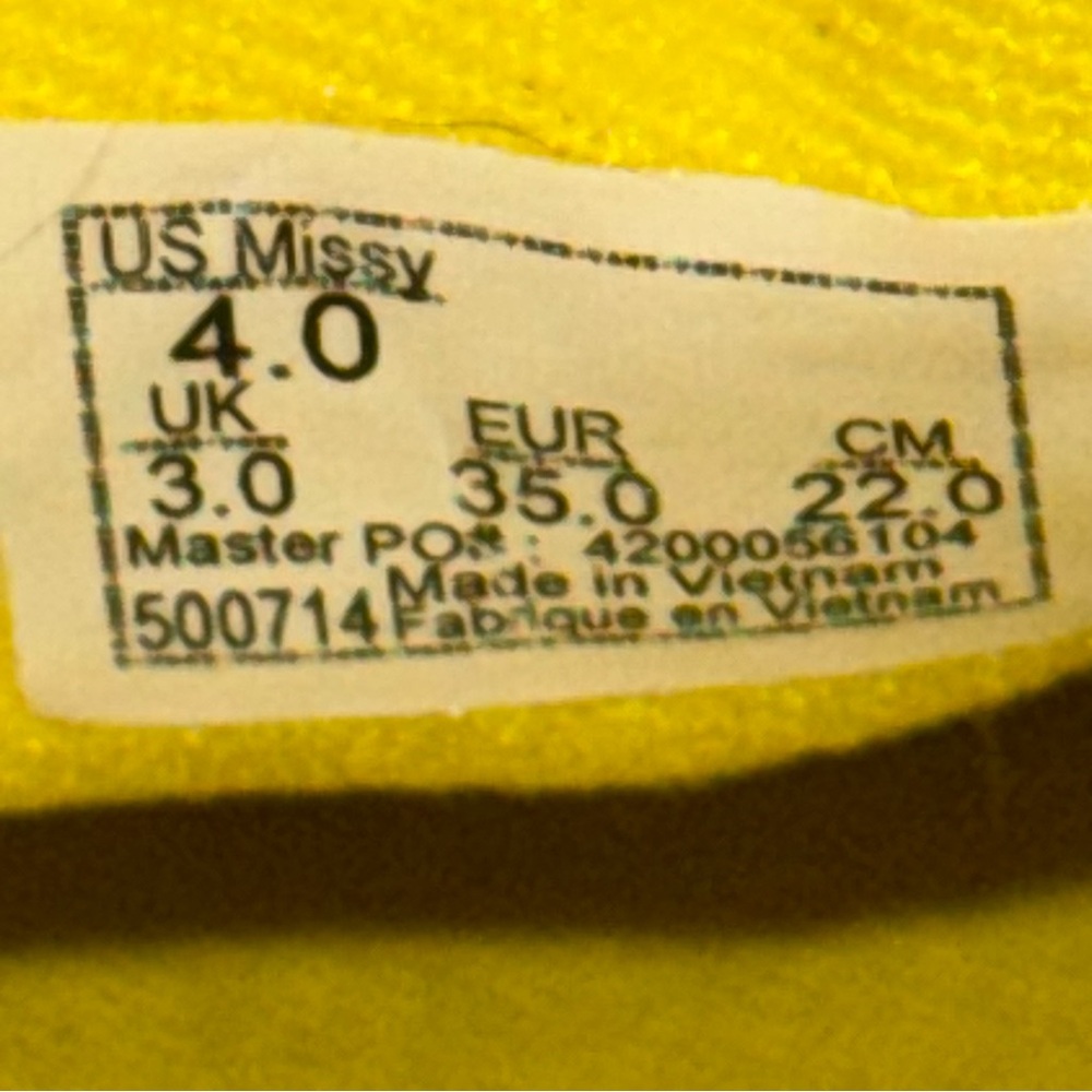 Vans Off The Wall Yellow And White Checkerboard Classic Slip On Skate Shoes - Picture 14 of 15